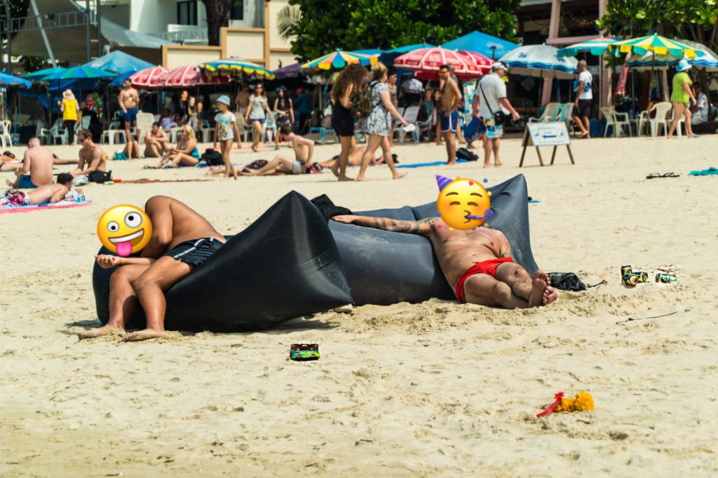 Betrunkene am Patong Beach in Phuket